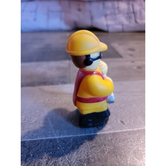 Construction worker man shovel sunglasses people toy figure - Picture 5 of 6